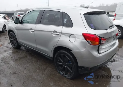 2015 Mitsubishi Outlander Sport Se z USA, uszkodzony, nr VIN 4A4AR4AU2FE045948
